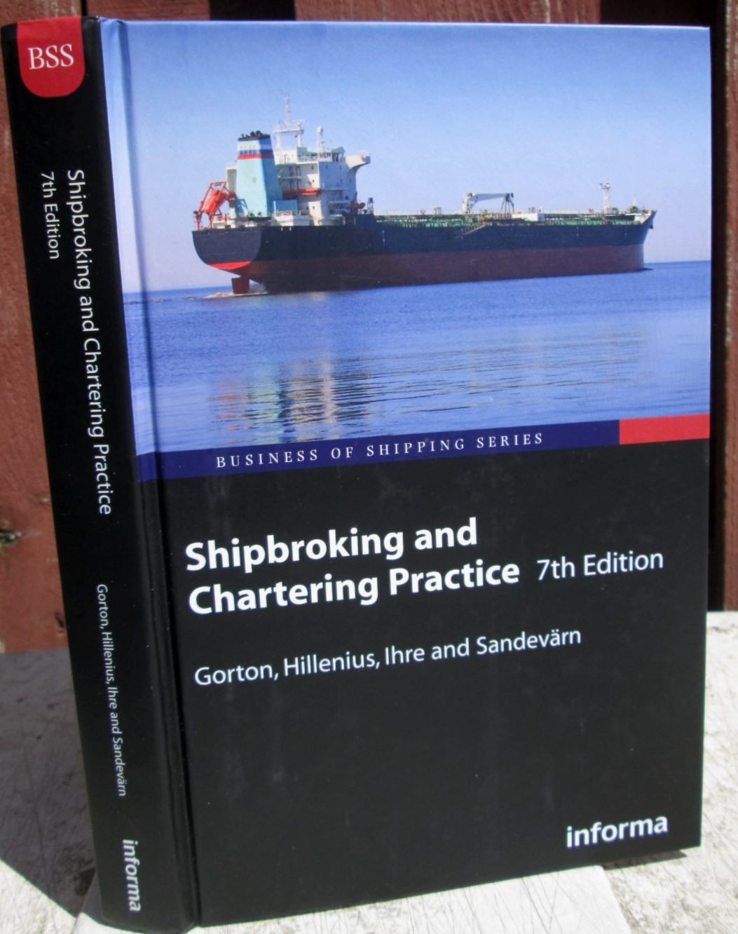 Lloyd’s Practical Shipping Series Shipbroking and Chartering Practice 2009 HC