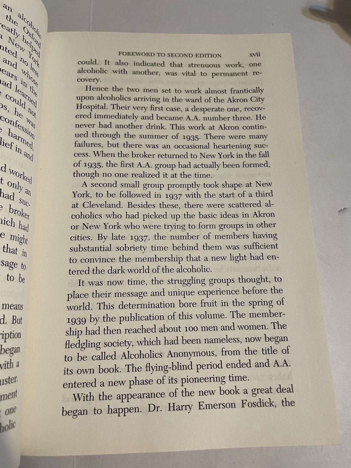 Alcoholics Anonymous, Large Print Trade Paperback Large Type Edition