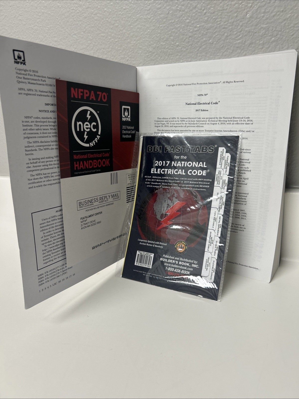 NFPA 70 National Electrical Code NEC 2017 Edition Paperback From USA SHIP New