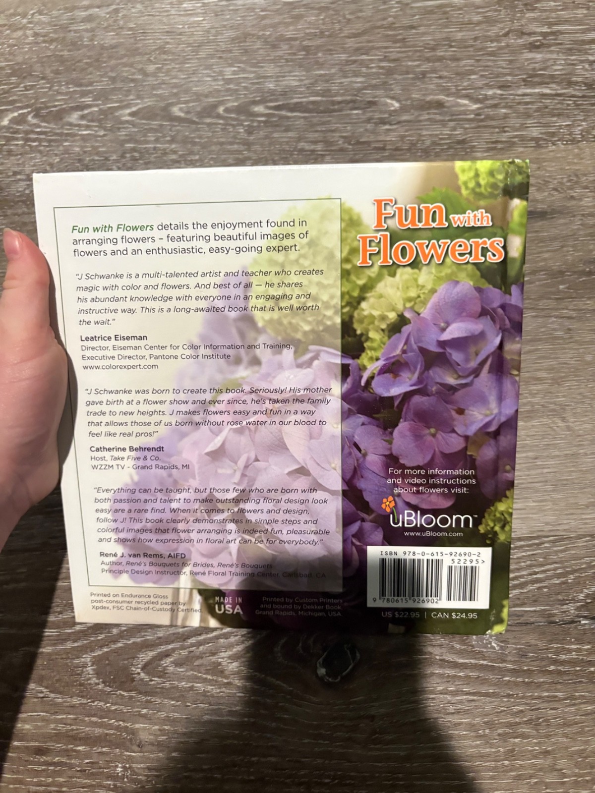 Fun with Flowers : A Guide to Selecting, Arranging and Enjoying Beautiful…