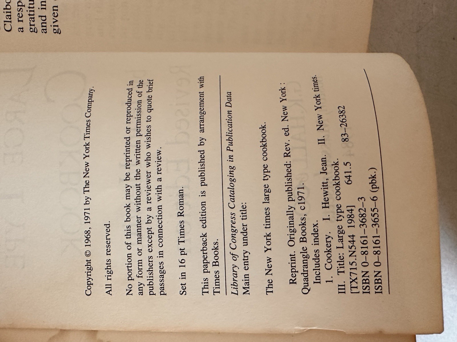 The New York Times Large Type Cookbook by Jean Hewitt 1984