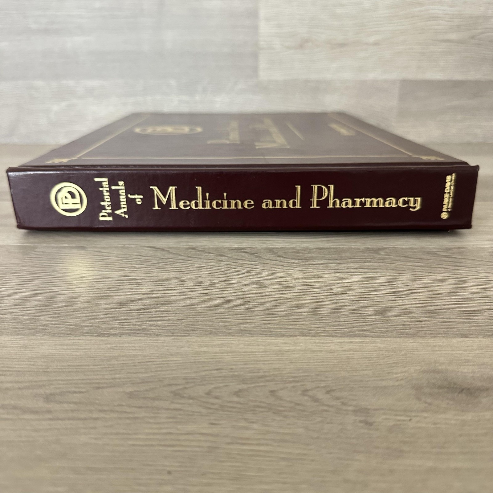 Vintage Pictorial Annals Of Medicine And Pharmacy Parke-Davis HC 1999 USA