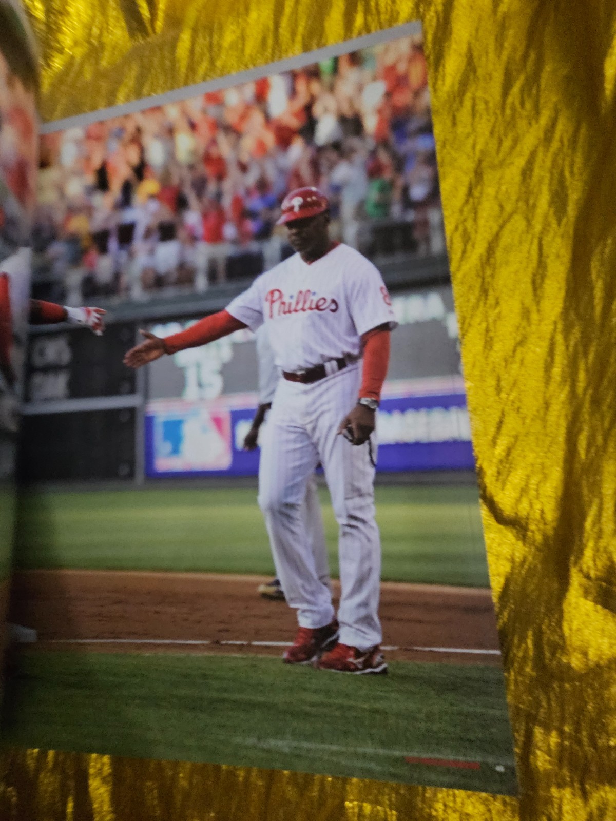 PHILADELPHIA PHILLIES MAGAZINE Issue FOUR 4 2013 96 Pages – DOMONIC BROWN MASON