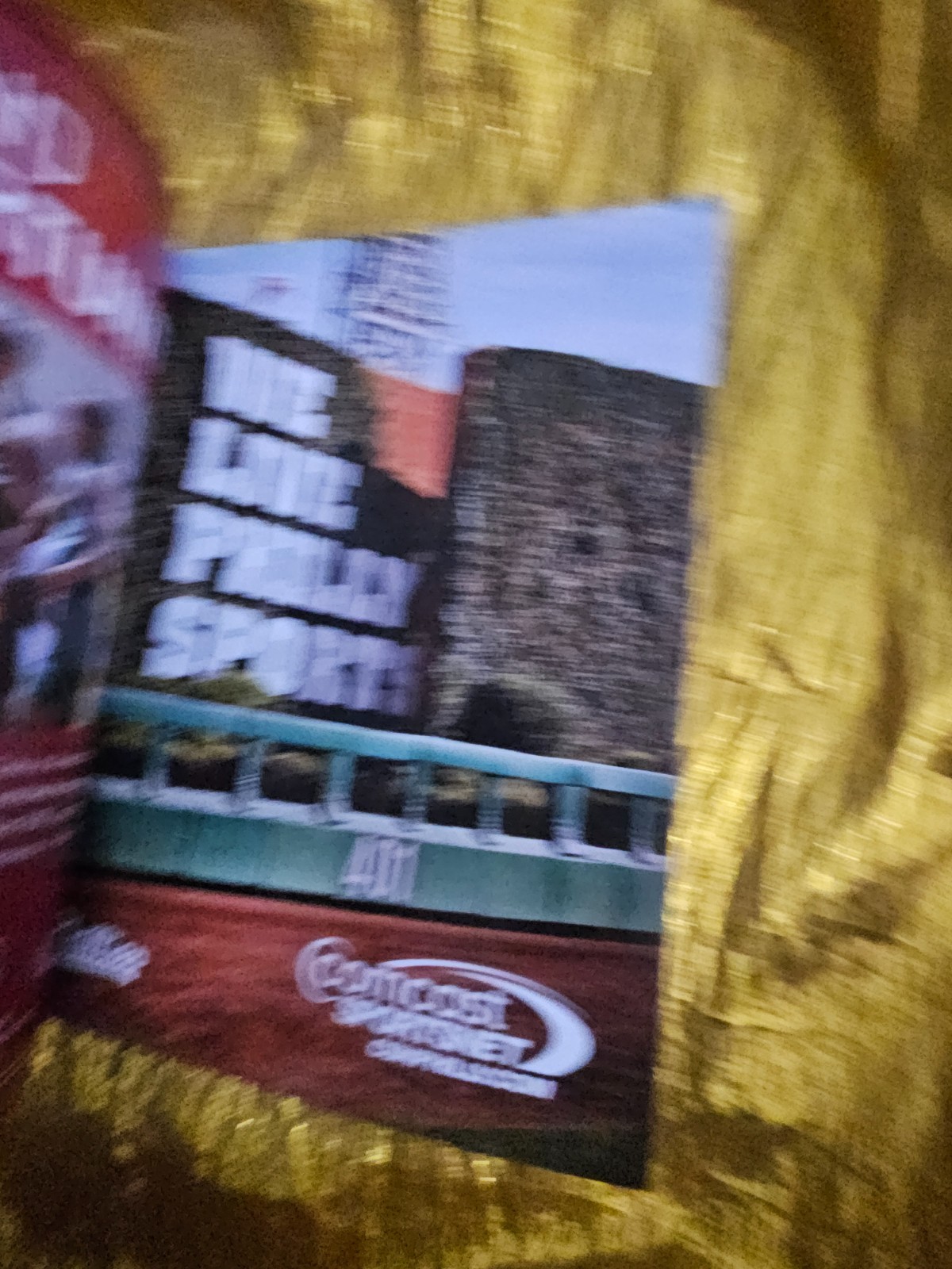 PHILADELPHIA PHILLIES MAGAZINE Issue THREE 3 2011 96 Pages – PLACIDO POLANCO NLE